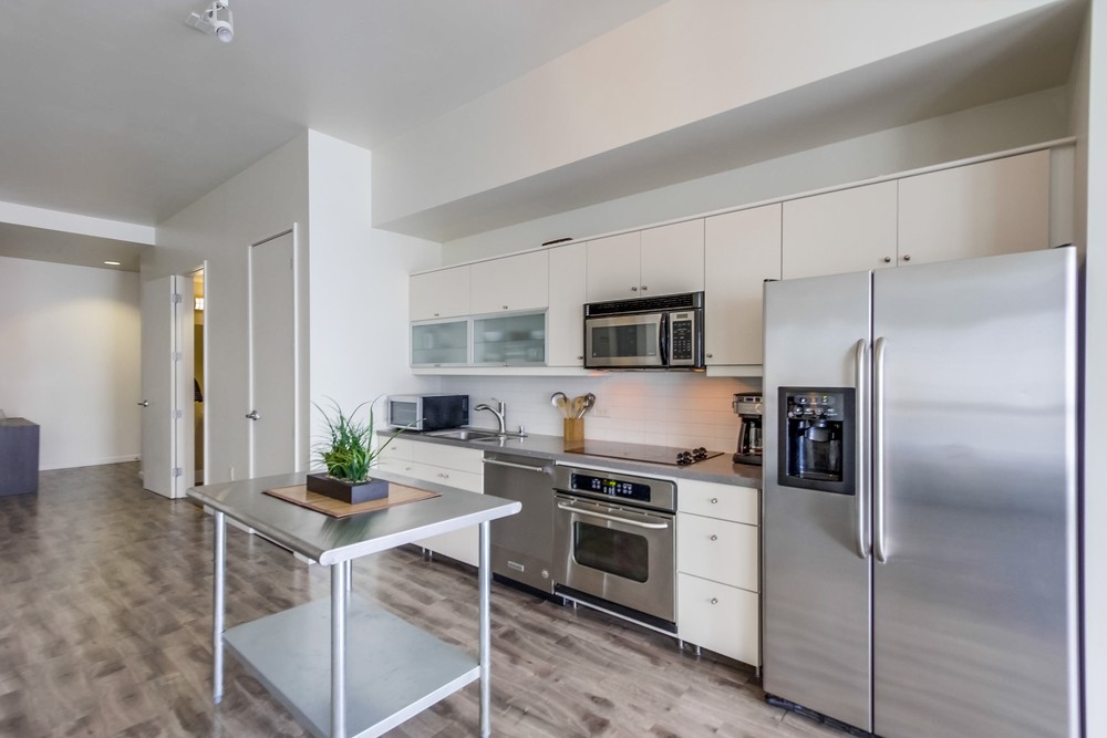 Virtual tour photo 29 of 42 for 350 W Ash St UNIT 1001