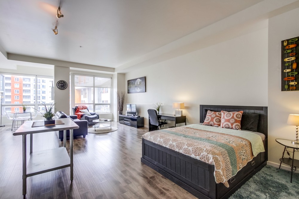 Virtual tour photo 33 of 42 for 350 W Ash St UNIT 1001