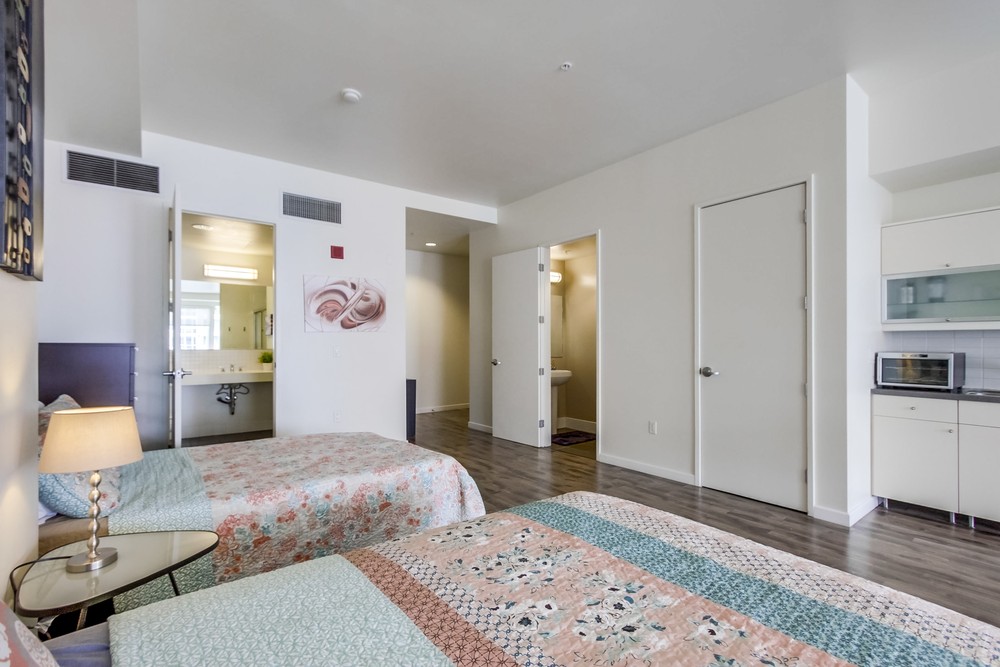 Virtual tour photo 38 of 42 for 350 W Ash St UNIT 1001