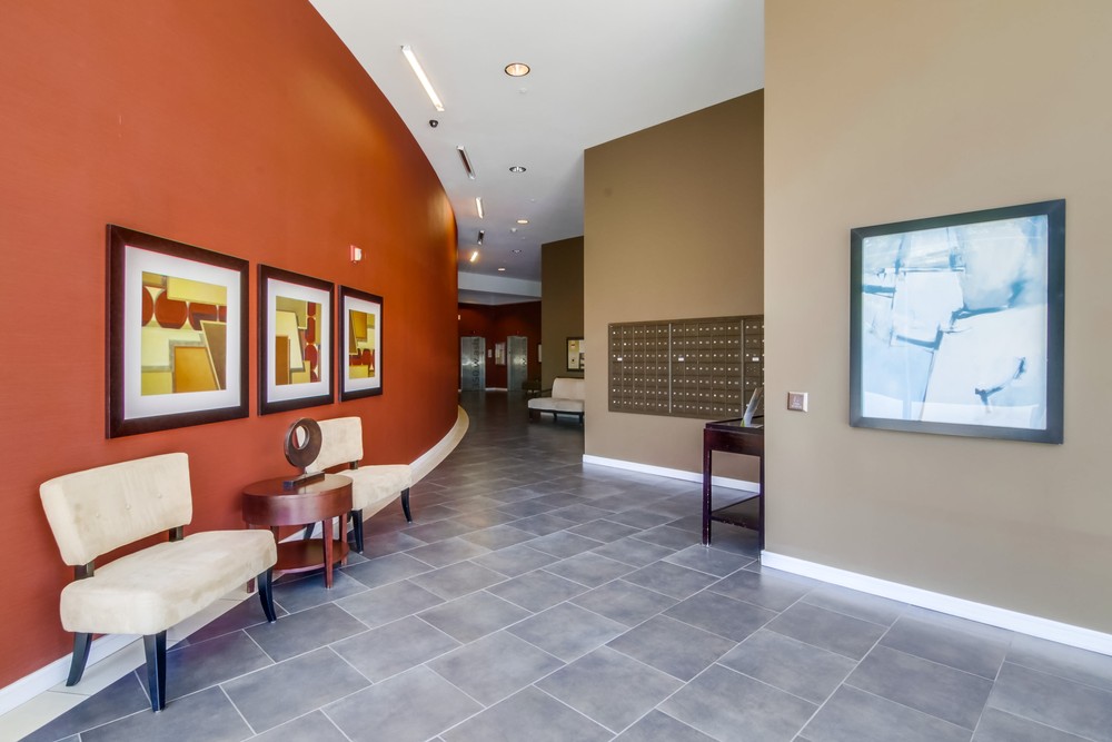 Virtual tour photo 4 of 31 for 350 W. Ash Street #1206
