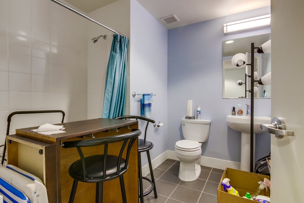 Virtual tour photo 16 of 31 for 350 W. Ash Street #1206
