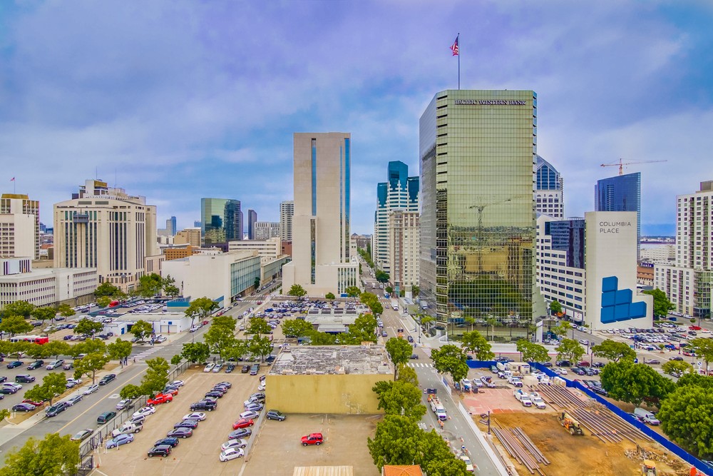Virtual tour photo 31 of 31 for 350 W. Ash Street #1206