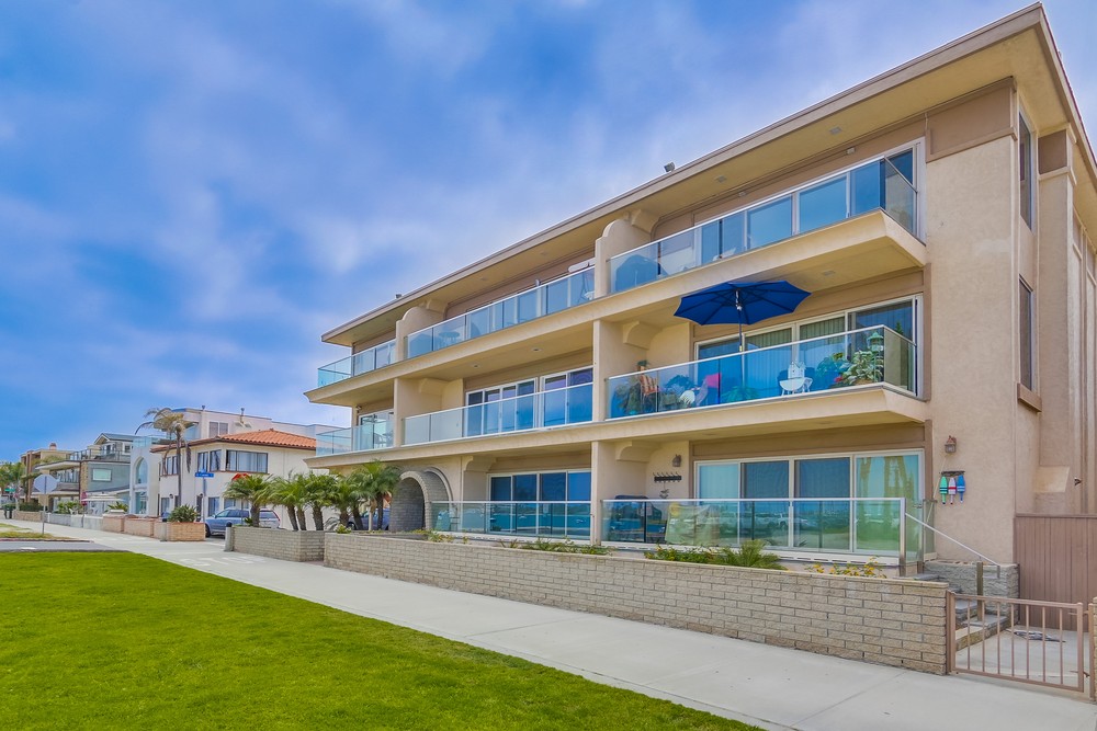 Virtual tour photo 3 of 63 for 3500 Bayside Walk #2c
