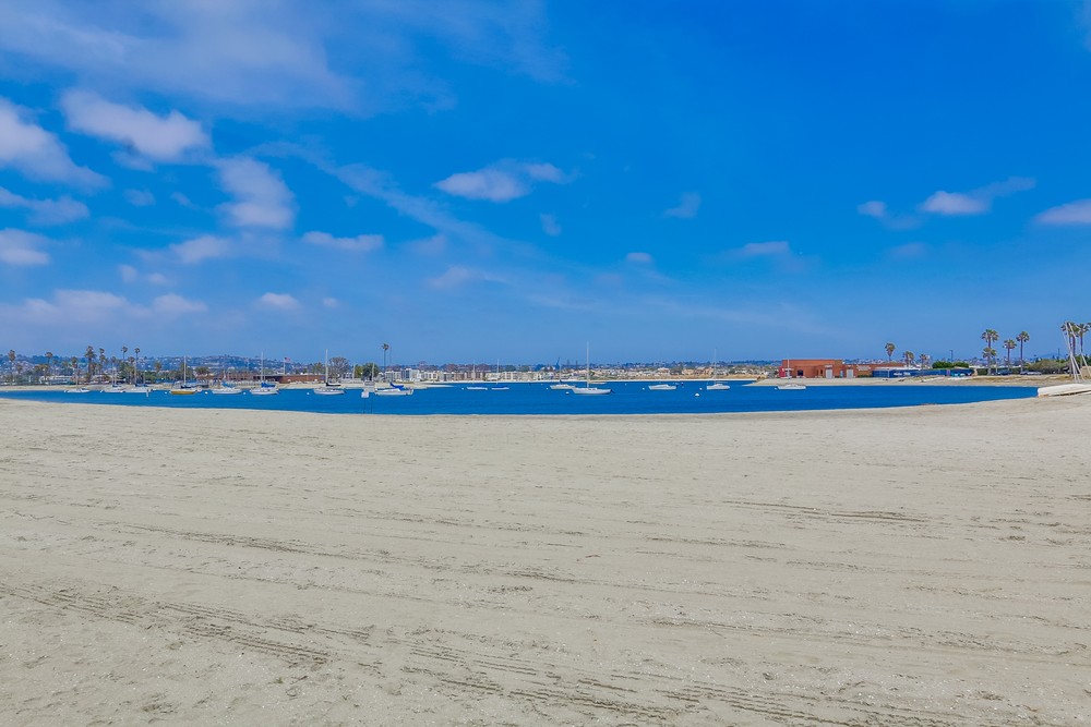 Virtual tour photo 7 of 63 for 3500 Bayside Walk #2c