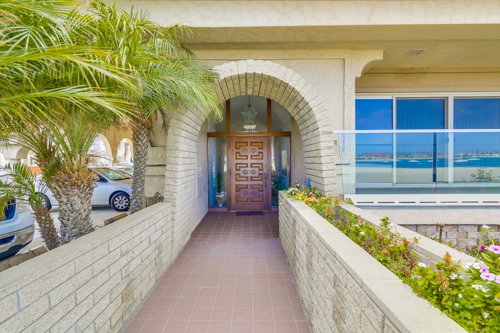 Virtual tour photo 8 of 63 for 3500 Bayside Walk #2c