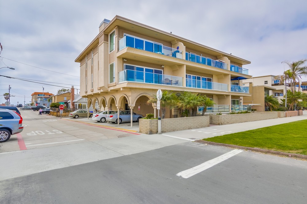 Virtual tour photo 60 of 63 for 3500 Bayside Walk #2c