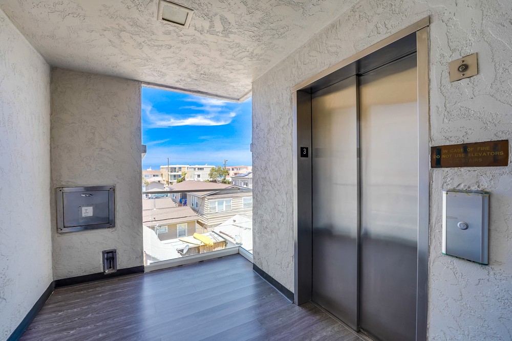 Virtual tour photo 12 of 58 for 3500 Bayside Walk #3c
