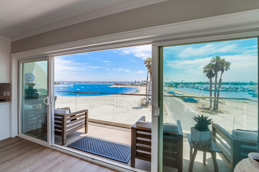 Virtual tour photo 36 of 58 for 3500 Bayside Walk #3c