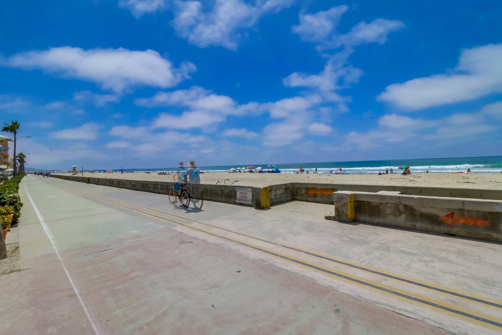 Virtual tour photo 7 of 52 for 3500 Bayside Walk #3c
