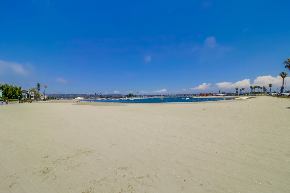 Virtual tour photo 9 of 52 for 3500 Bayside Walk #3c