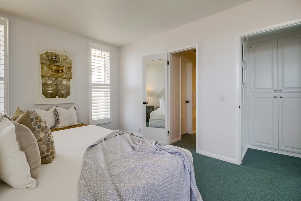 Virtual tour photo 39 of 52 for 3500 Bayside Walk #3c