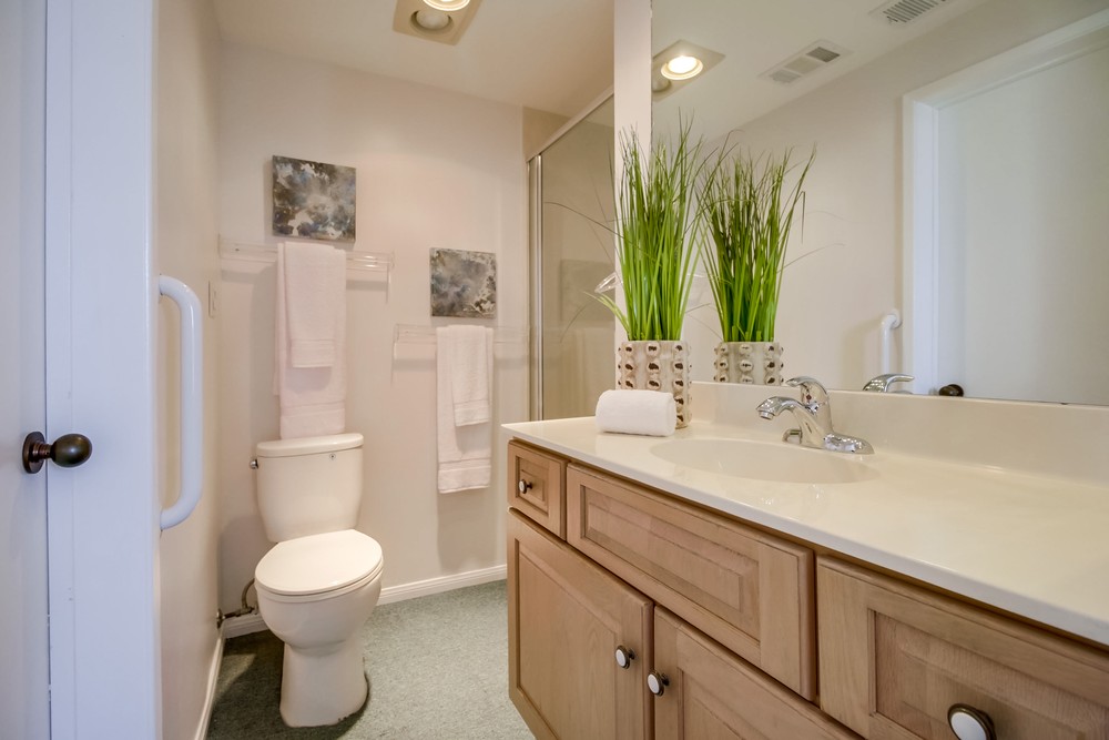 Virtual tour photo 40 of 52 for 3500 Bayside Walk #3c