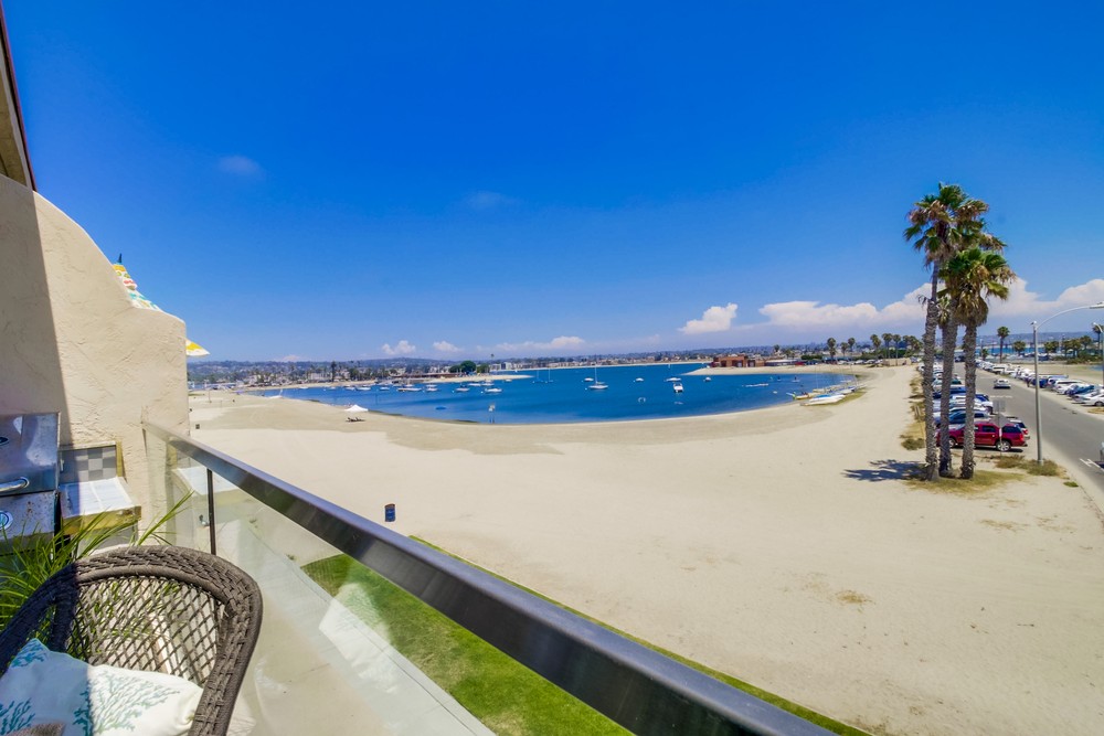 Virtual tour photo 45 of 52 for 3500 Bayside Walk #3c