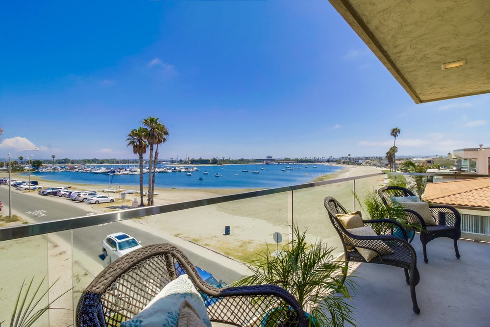 Virtual tour photo 47 of 52 for 3500 Bayside Walk #3c