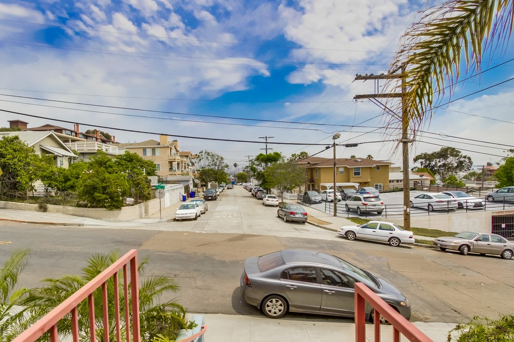 Virtual tour photo 5 of 44 for 3502 Pringle St