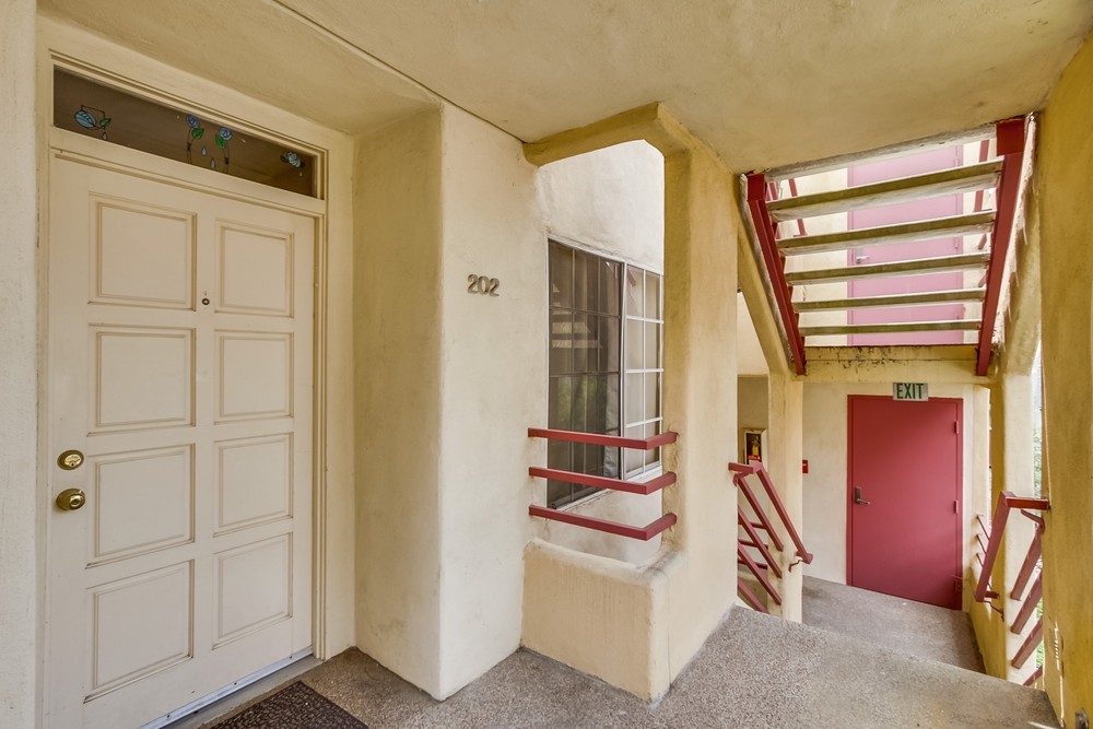 Virtual tour photo 8 of 44 for 3502 Pringle St