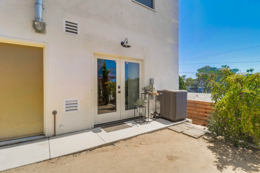 Virtual tour photo 52 of 60 for 3503 Quimby St
