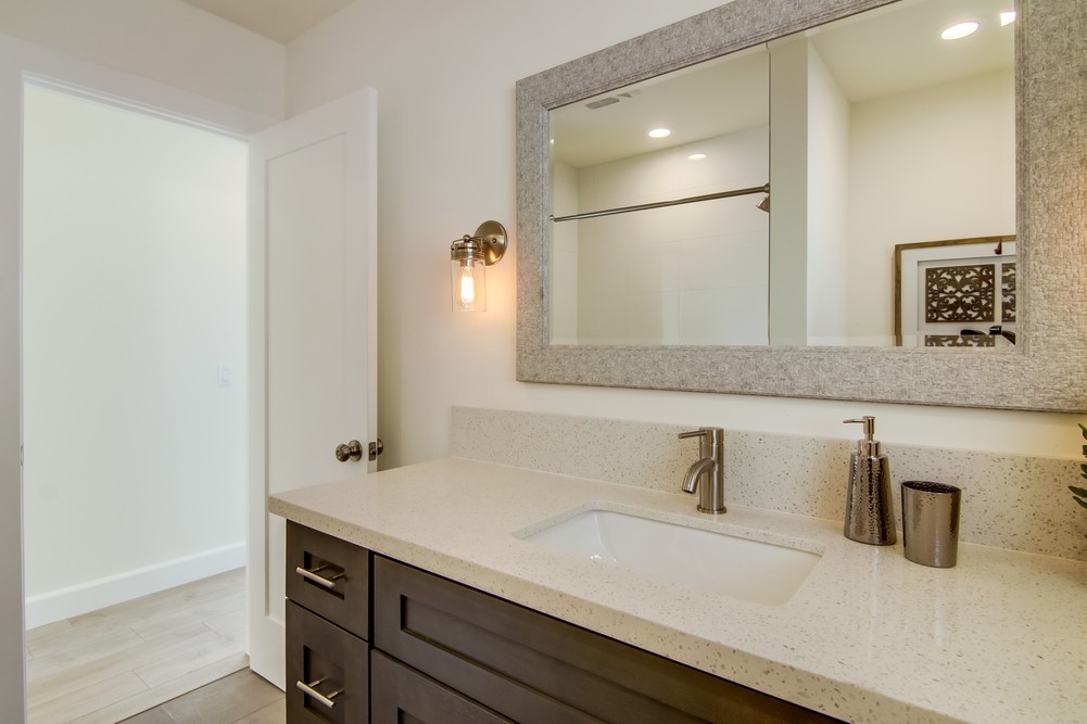 Virtual tour photo 37 of 74 for 3503 Quimby St