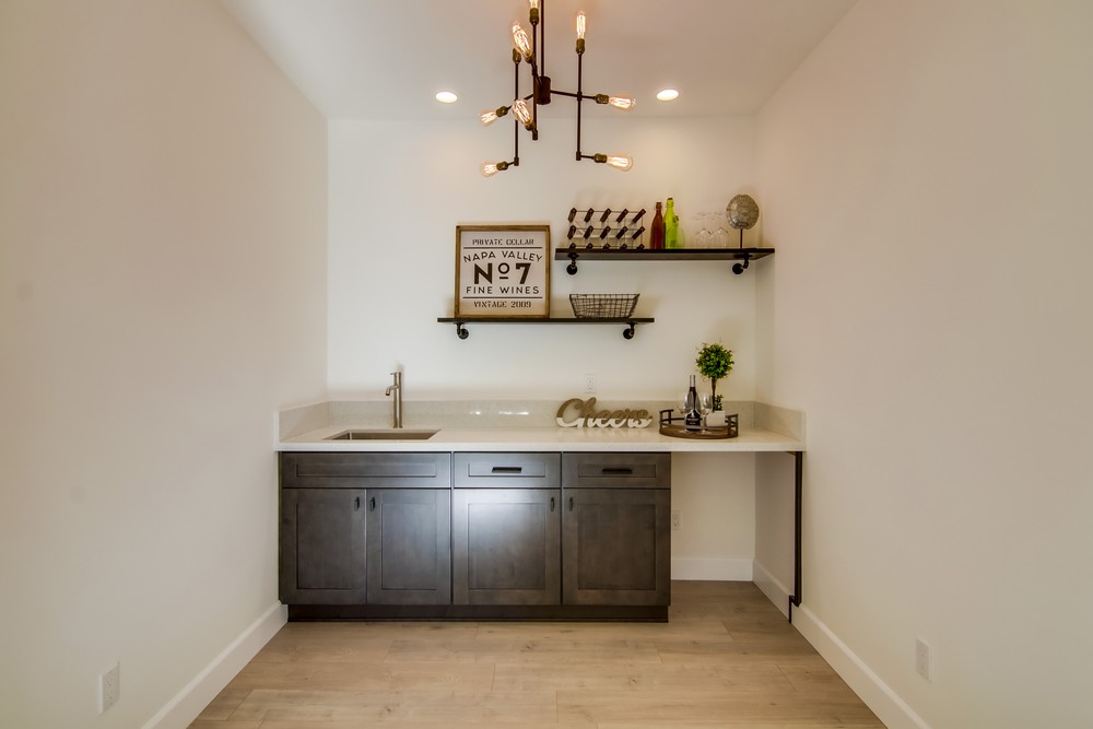 Virtual tour photo 61 of 74 for 3503 Quimby St