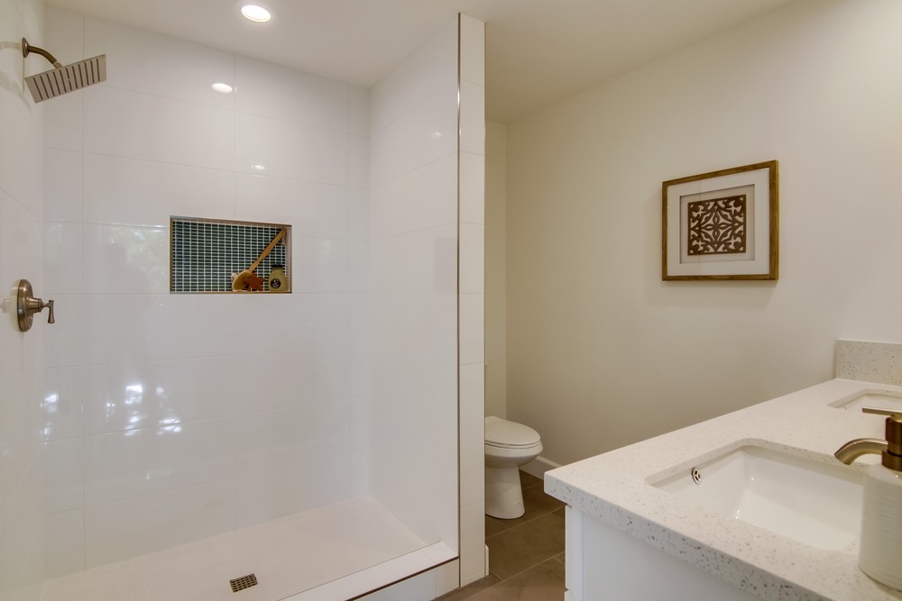 Virtual tour photo 67 of 74 for 3503 Quimby St