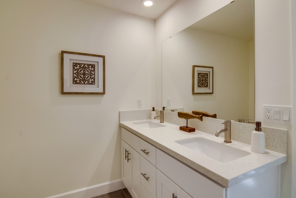 Virtual tour photo 68 of 74 for 3503 Quimby St