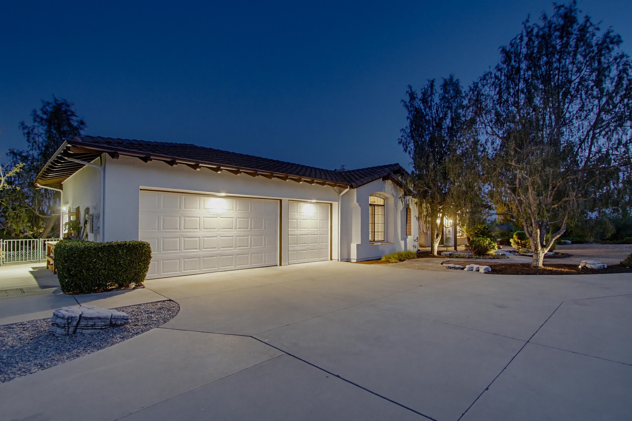 Virtual tour photo 3 of 142 for 3504 Nettle Pl