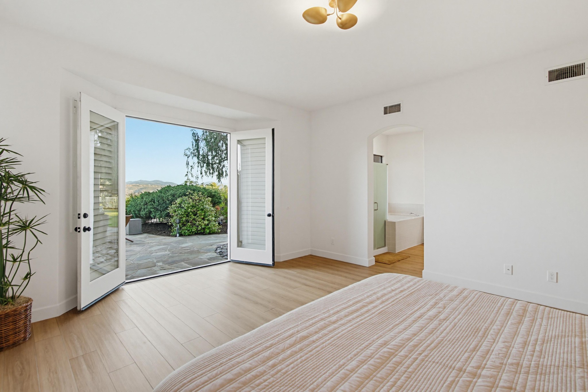 Virtual tour photo 42 of 142 for 3504 Nettle Pl