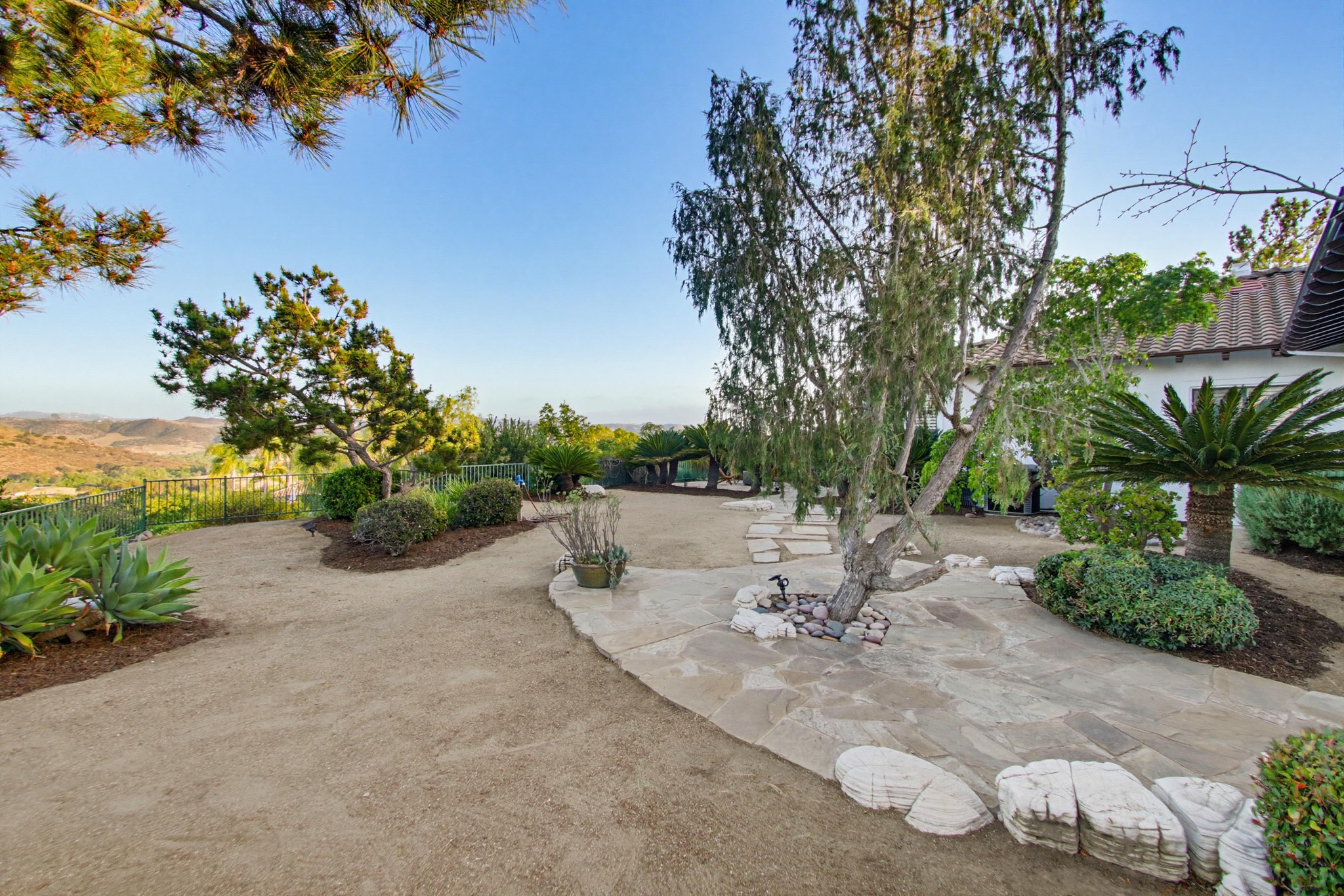 Virtual tour photo 92 of 142 for 3504 Nettle Pl