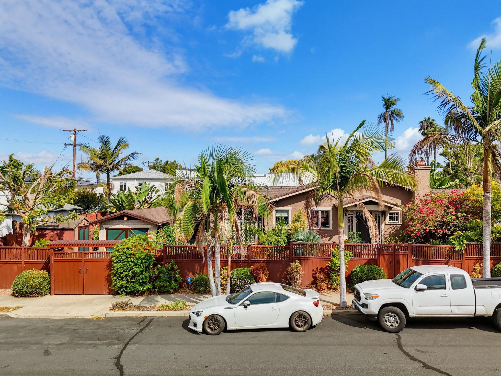 Virtual tour photo 3 of 86 for 3504 Texas St