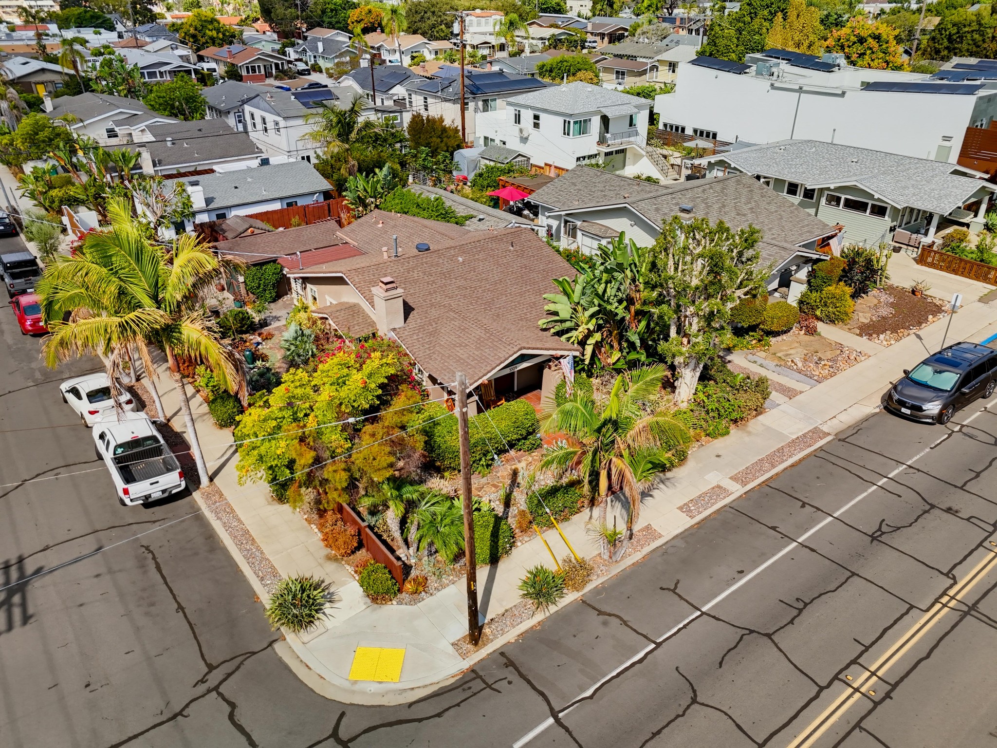 Virtual tour photo 9 of 86 for 3504 Texas St