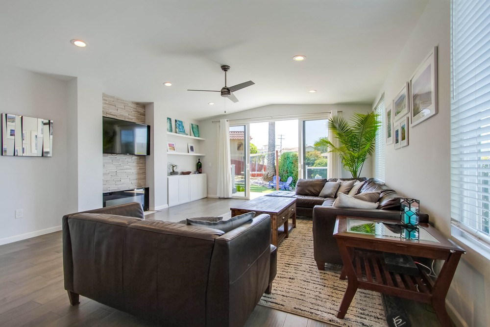 Virtual tour photo 8 of 40 for 3505 Baker St