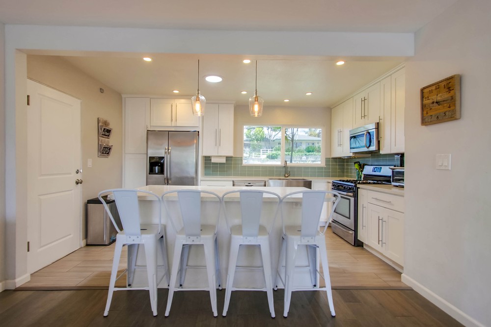 Virtual tour photo 10 of 40 for 3505 Baker St