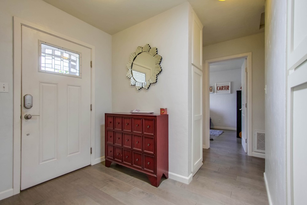 Virtual tour photo 6 of 40 for 3505 Baker St