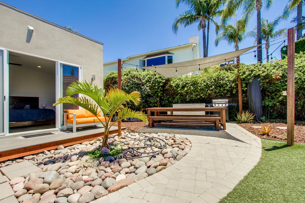 Virtual tour photo 32 of 40 for 3505 Baker St