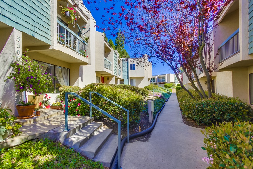 Virtual tour photo 3 of 36 for 3505 Monair Dr
