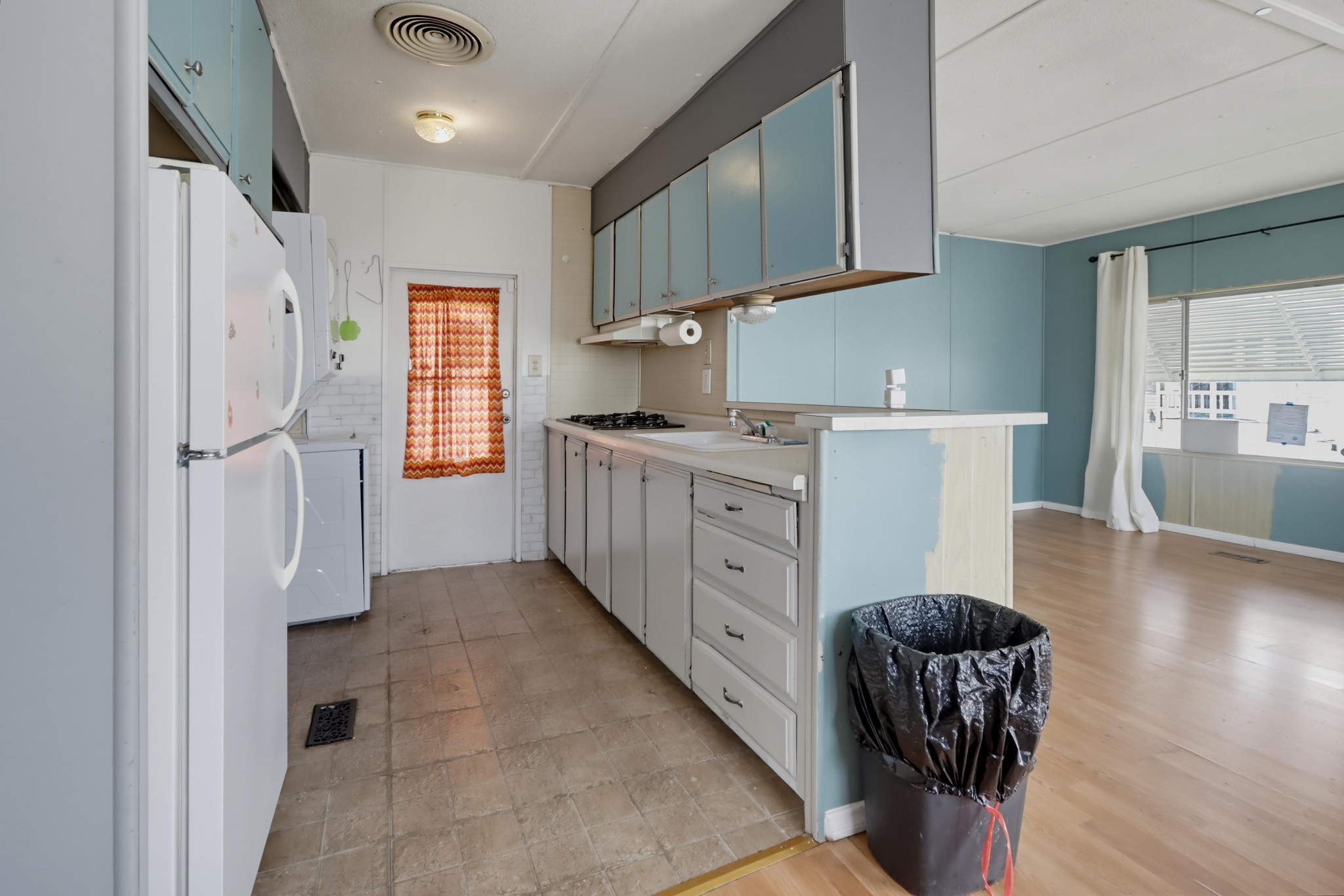 Virtual tour photo 11 of 31 for 351 E Bradley Ave Spc 80