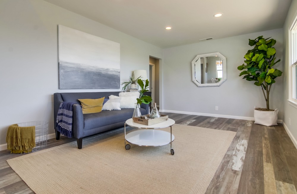Virtual tour photo 6 of 60 for 351 Los Angeles Pl