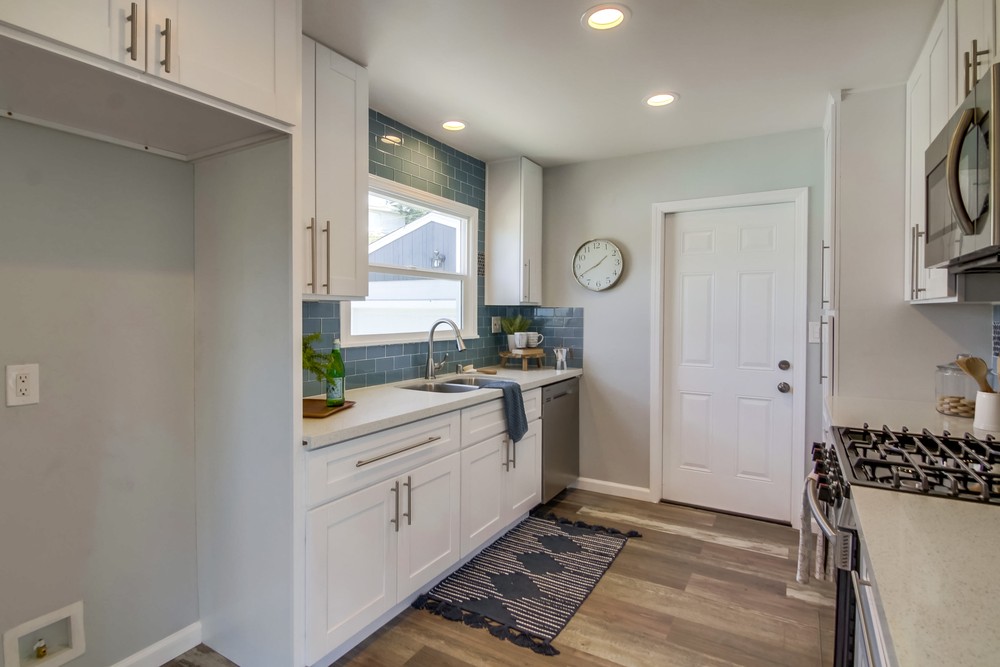 Virtual tour photo 18 of 60 for 351 Los Angeles Pl