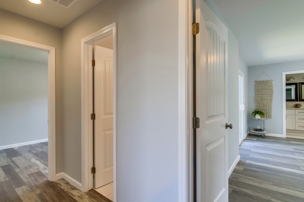 Virtual tour photo 25 of 60 for 351 Los Angeles Pl