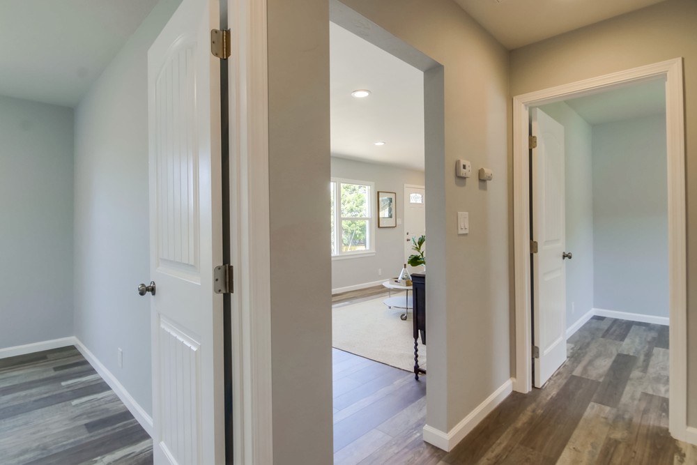 Virtual tour photo 27 of 60 for 351 Los Angeles Pl
