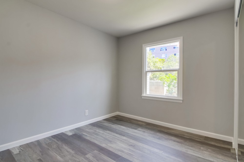 Virtual tour photo 33 of 60 for 351 Los Angeles Pl