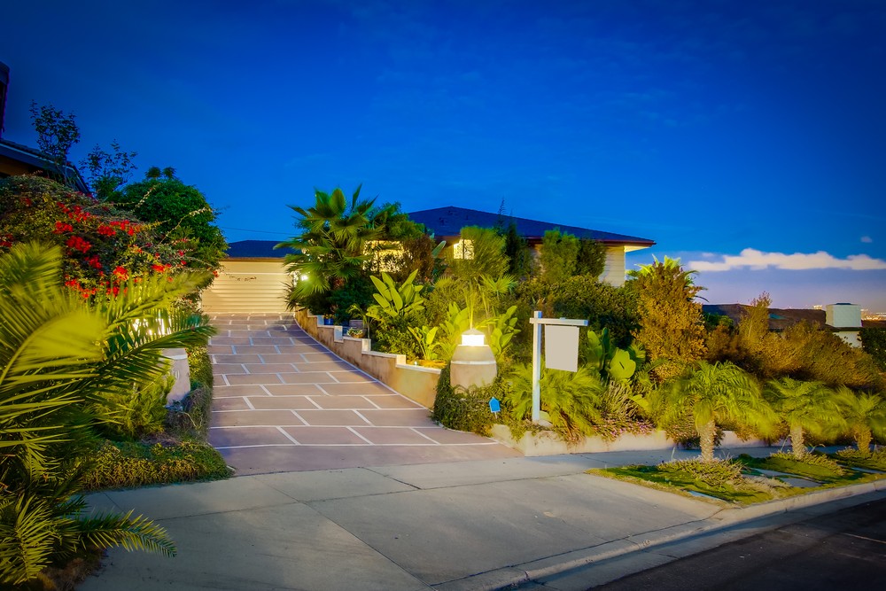 Virtual tour photo 1 of 131 for 3510 Garrison St