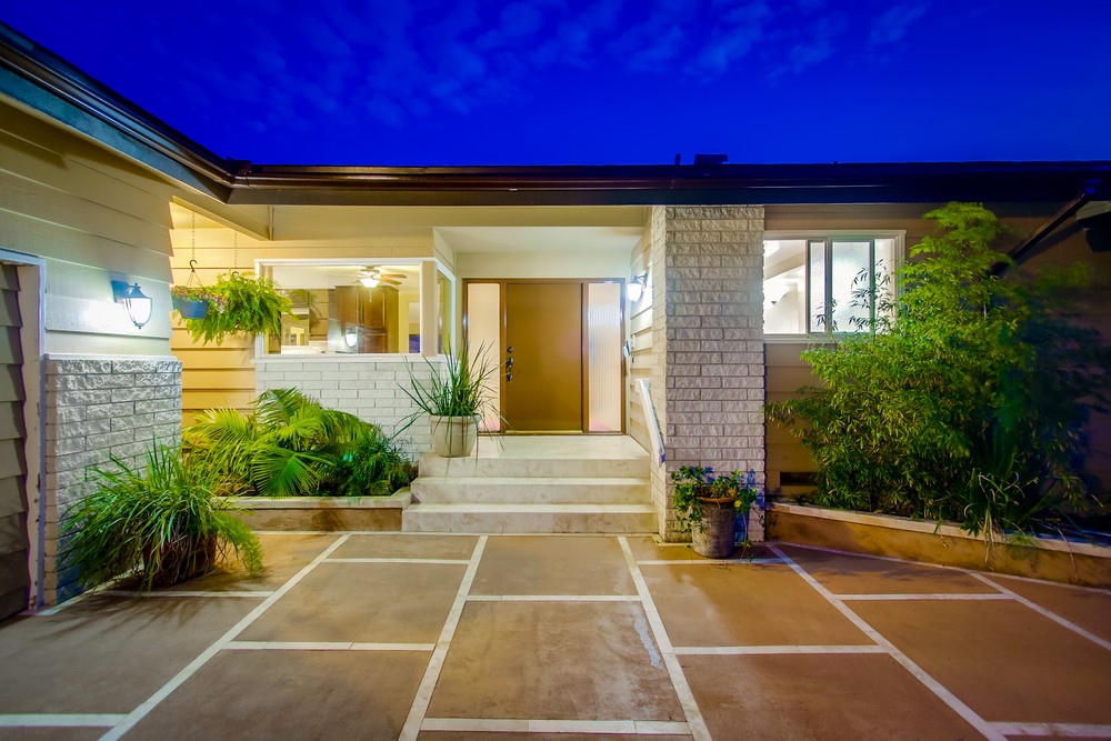 Virtual tour photo 5 of 131 for 3510 Garrison St