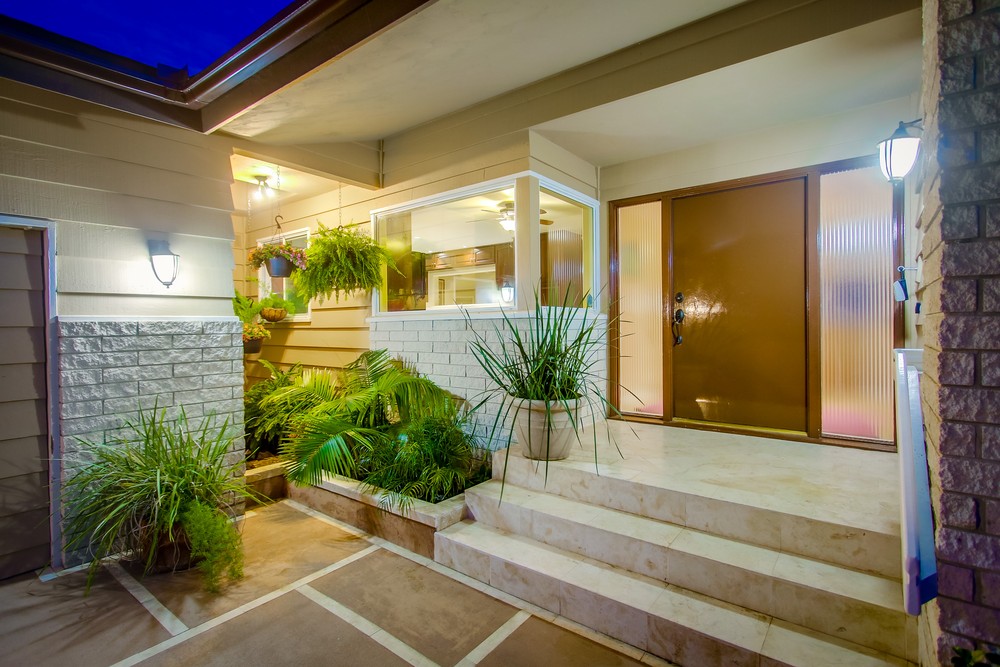 Virtual tour photo 8 of 131 for 3510 Garrison St