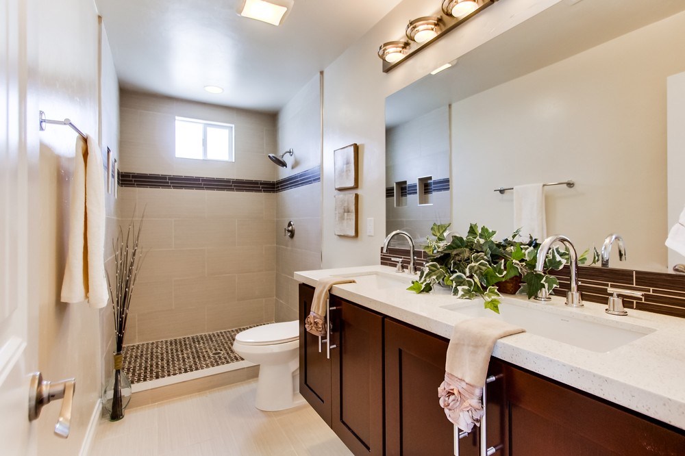 Virtual tour photo 19 of 36 for 3512 Mount Acomita Avenue