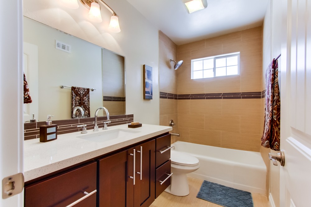 Virtual tour photo 30 of 36 for 3512 Mount Acomita Avenue