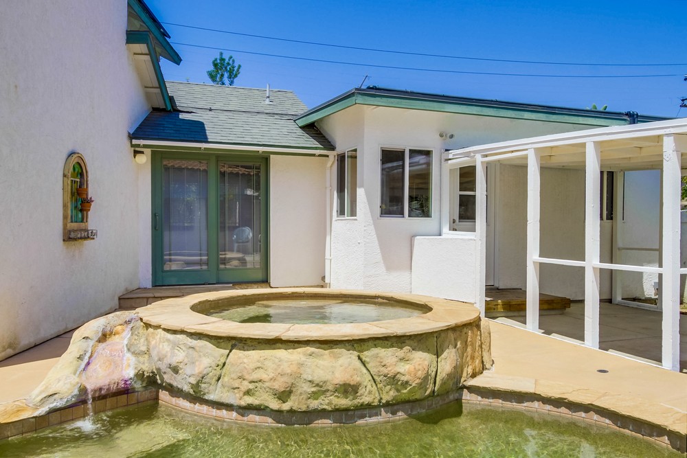 Virtual tour photo 38 of 44 for 3515 Sydney Pl