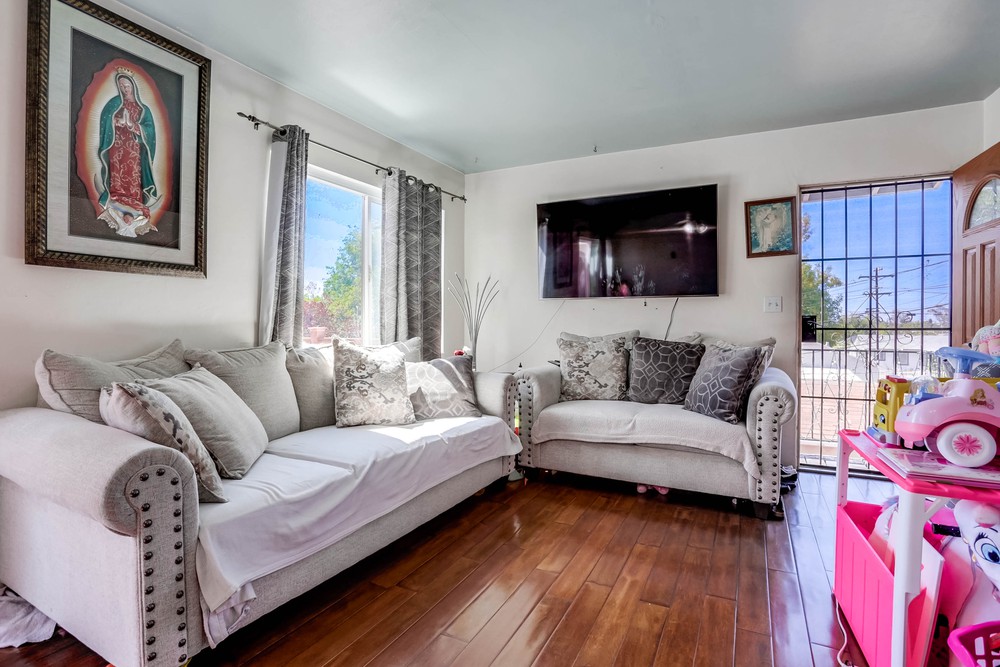 Virtual tour photo 31 of 41 for 3518 37th St #20