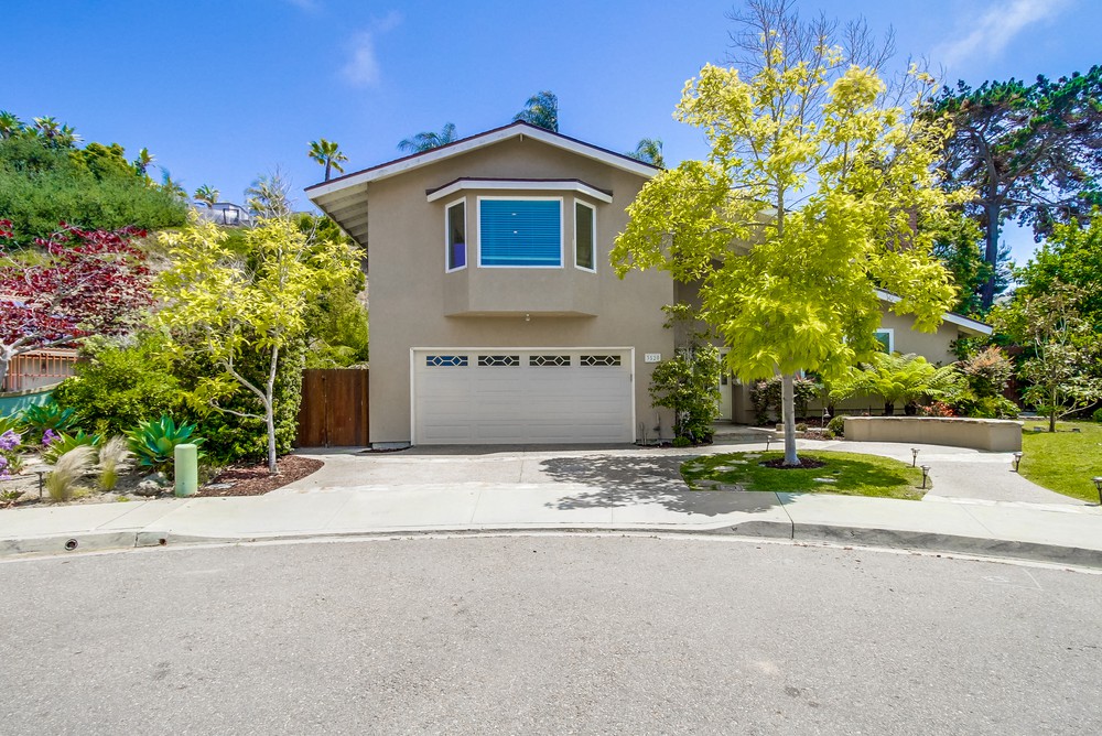 Virtual tour photo 3 of 108 for 3520 Vista De La Orilla