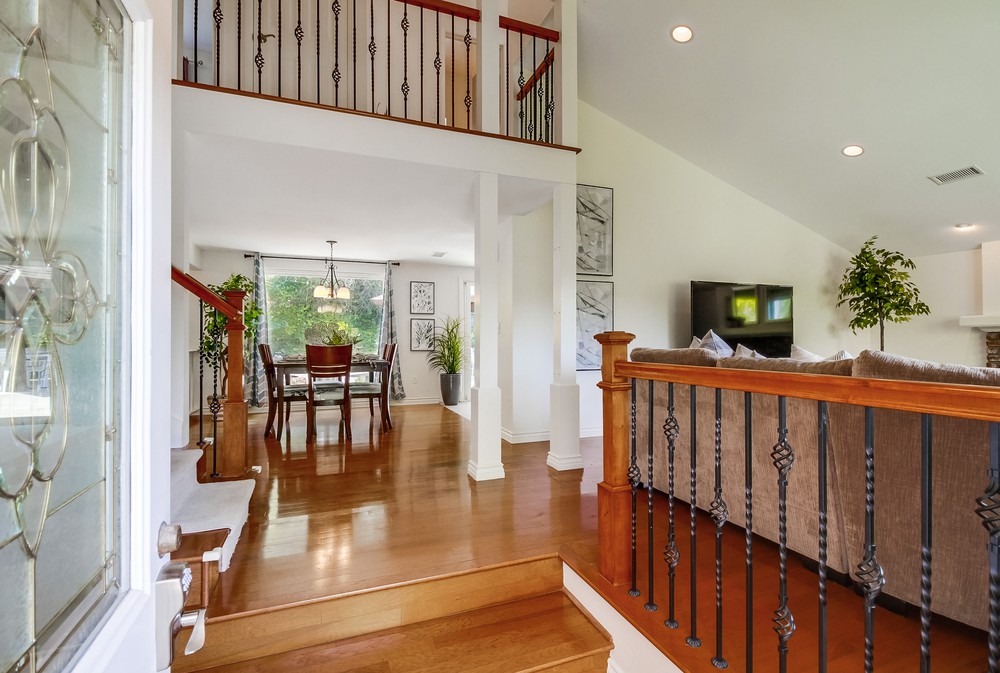 Virtual tour photo 7 of 108 for 3520 Vista De La Orilla